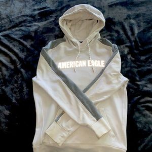 White AMERICAN EAGLE pull-over Hoodie